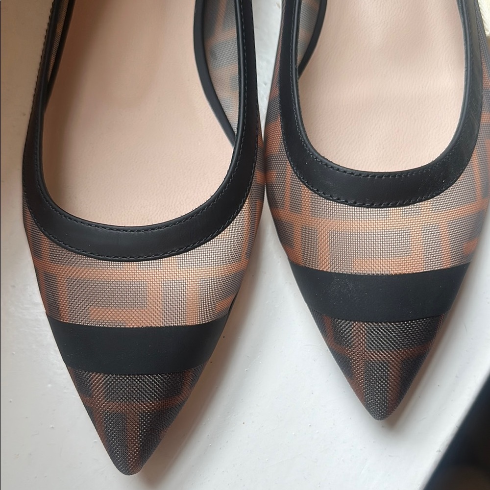 Fendi Colibrì Black and Brown FF Mesh Flats - Picture 2 of 6